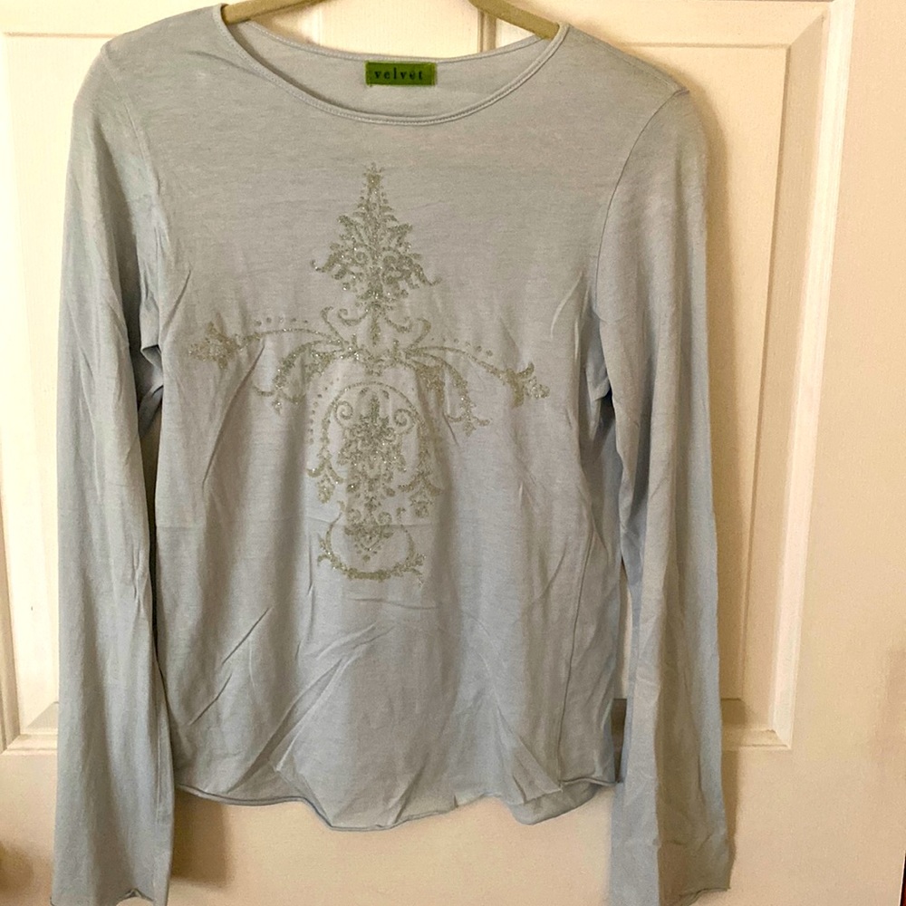 Never worn, Velvet tee with sequin design.